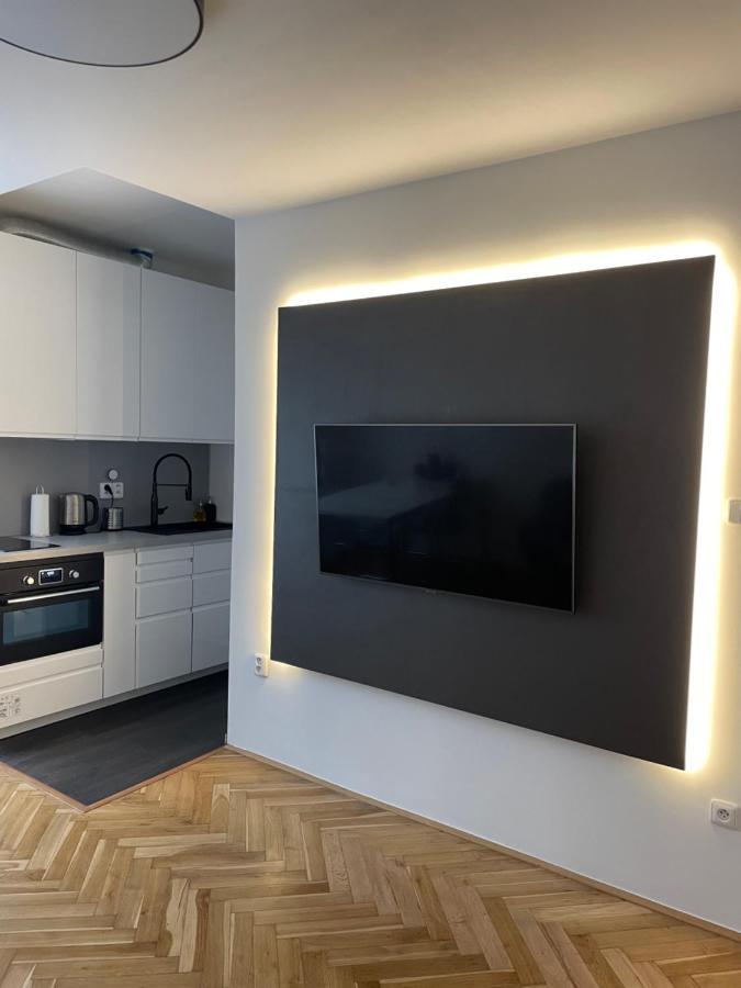 Apartman V Kratke Kamenicky Senov Exteriör bild